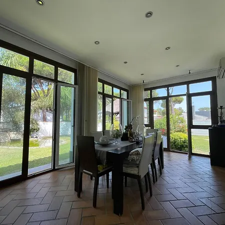 Villa Paraiso *