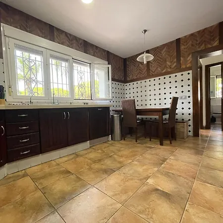 Villa Paraiso *